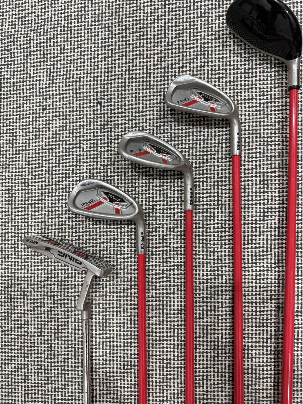 PING Moxie Youth 5 Piece Golf Club Set